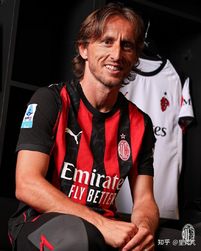 周定洋坐镇，亚冠成都蓉城VS神户胜利船，韦世豪+德尔加多领衔进攻