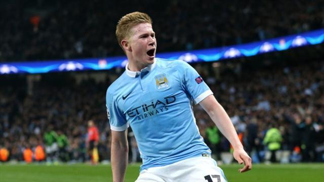 杜兰特远投三分命中，全场欢呼