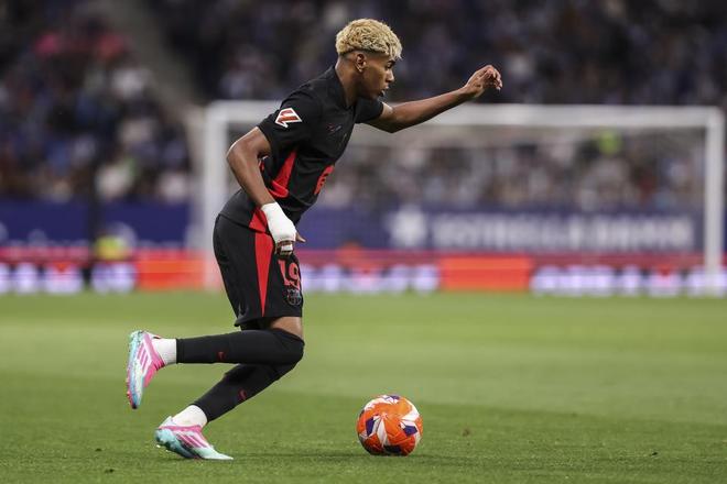 美媒：保罗不太可能签约其他球队，他在更衣室的影响力太大了